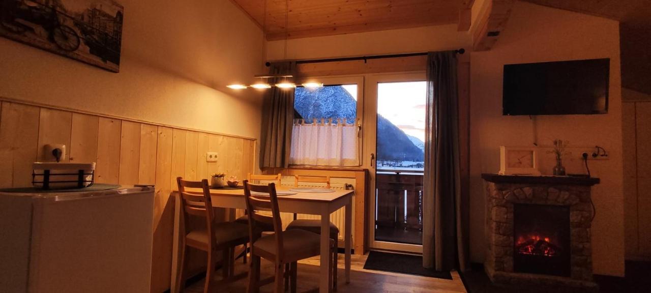 Ferienhaus Lechtaler Alpen Bach  Esterno foto