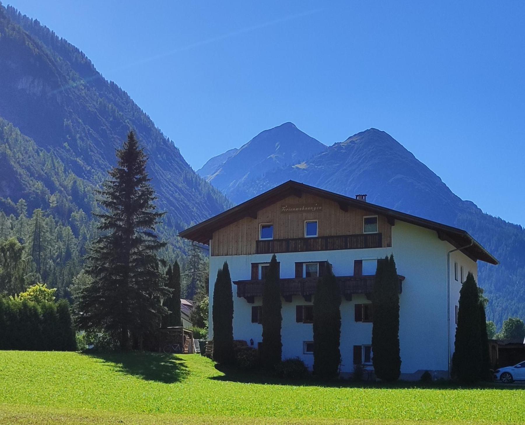 Ferienhaus Lechtaler Alpen Bach  Esterno foto