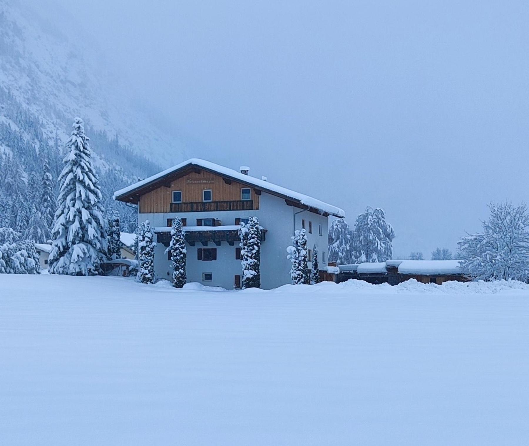 Ferienhaus Lechtaler Alpen Bach  Esterno foto