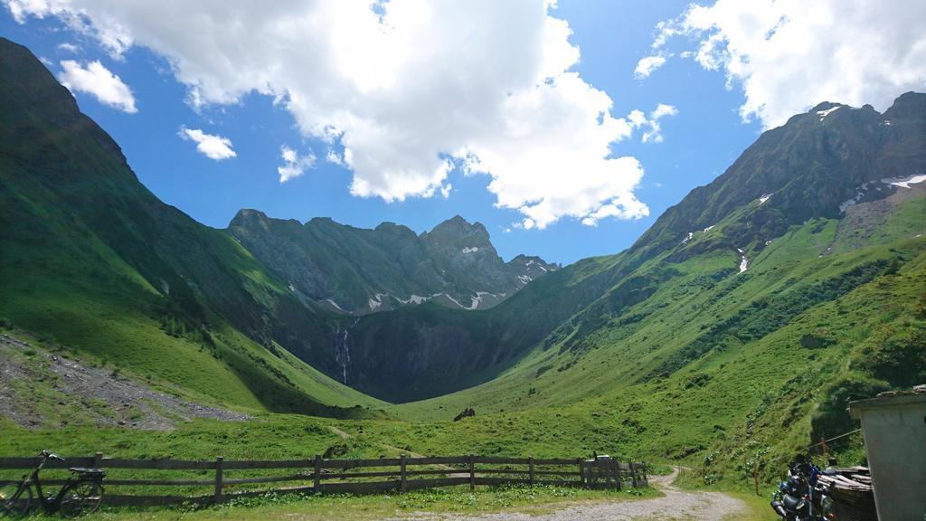 Ferienhaus Lechtaler Alpen Bach  Esterno foto